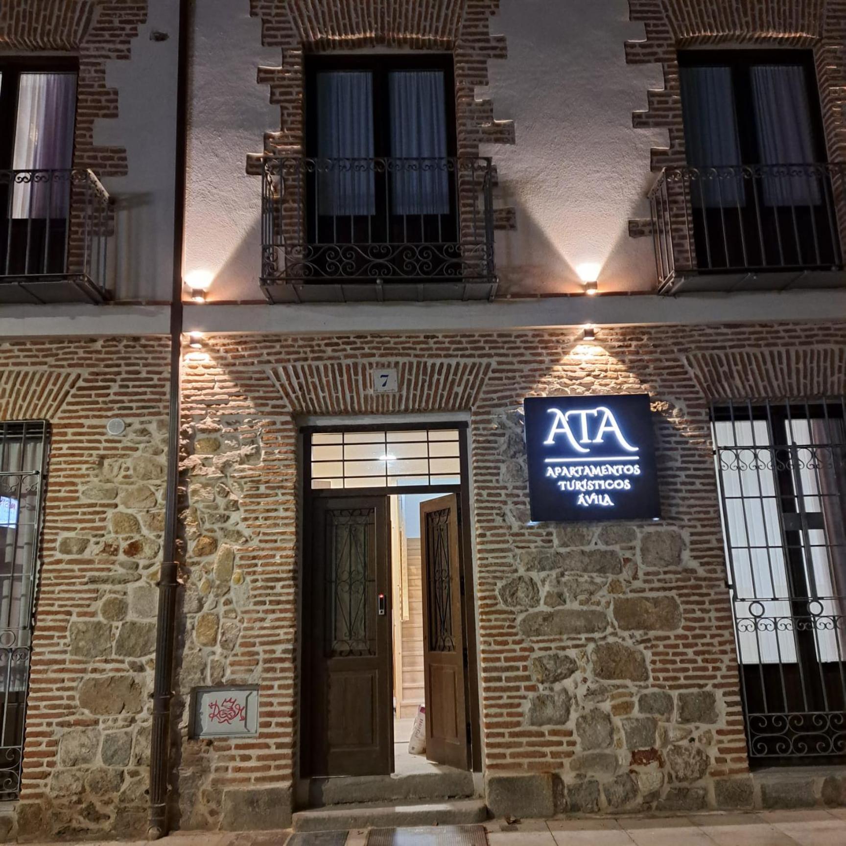 Apartamentos Turisticos Avila Puerta De La Santa 2-1 Екстериор снимка