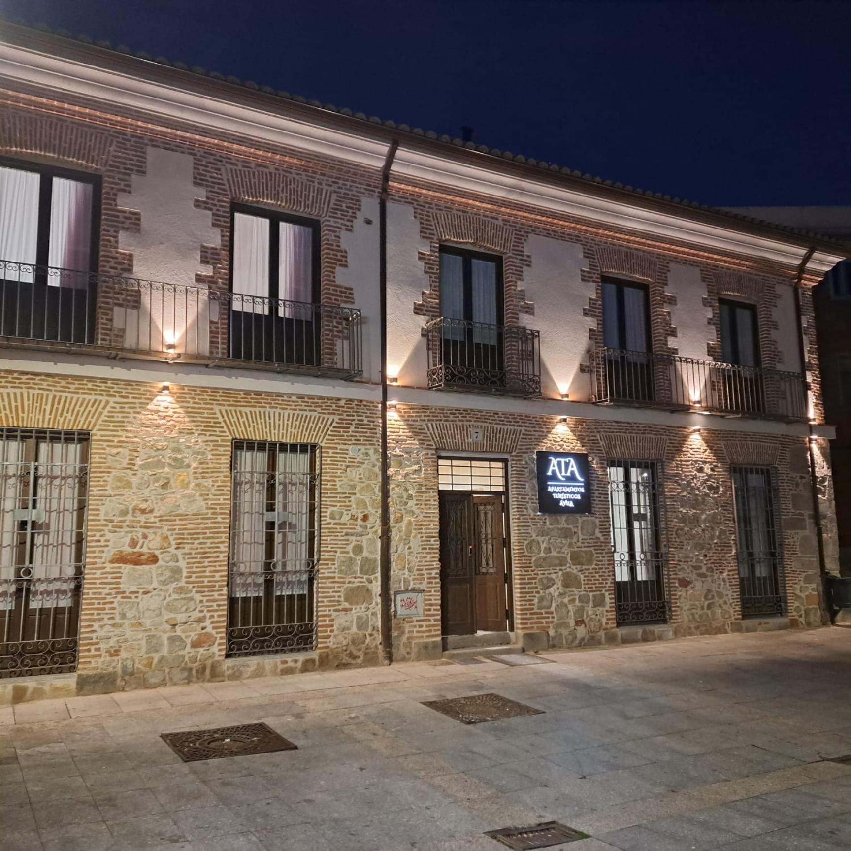 Apartamentos Turisticos Avila Puerta De La Santa 2-1 Екстериор снимка